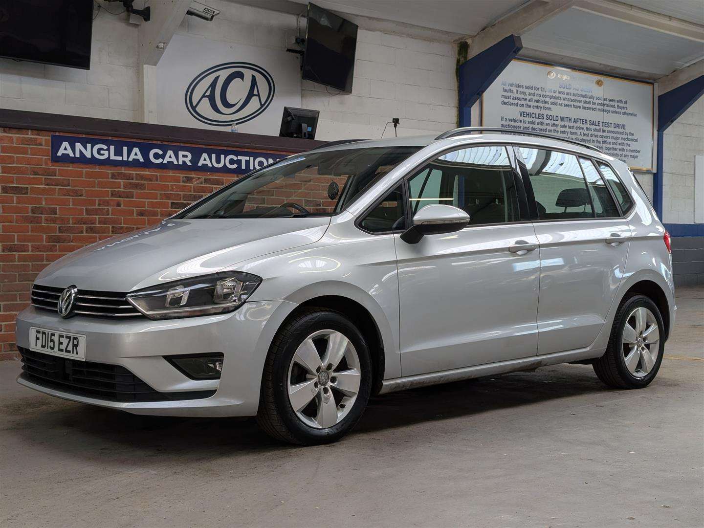 <p>2015 VOLKSWAGEN GOLF SV SE TDI</p>