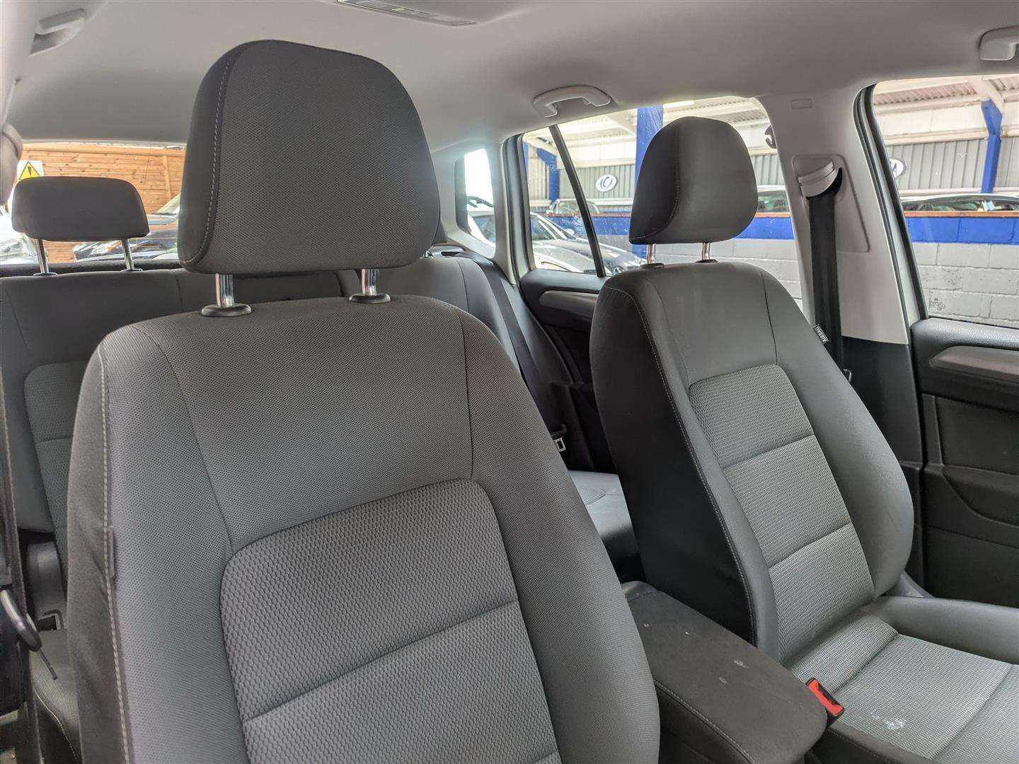 <p>2015 VOLKSWAGEN GOLF SV SE TDI</p>