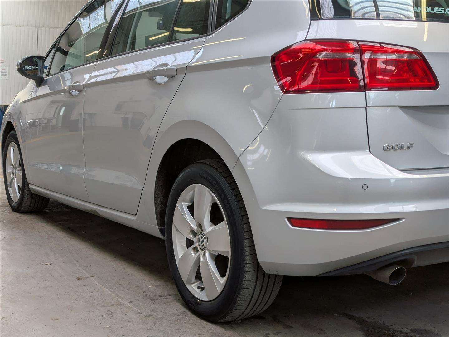 <p>2015 VOLKSWAGEN GOLF SV SE TDI</p>