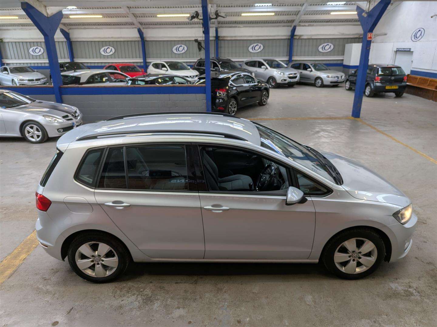 <p>2015 VOLKSWAGEN GOLF SV SE TDI</p>