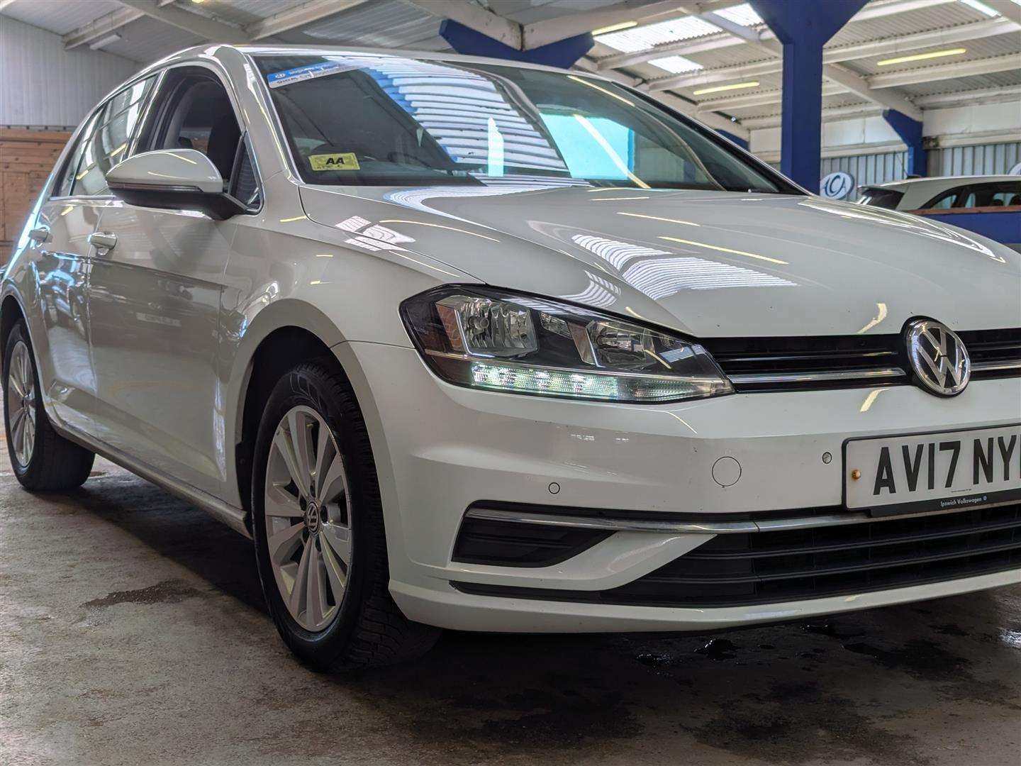 <p>2017 VOLKSWAGEN GOLF SE NAVIGATION TDI BM</p>