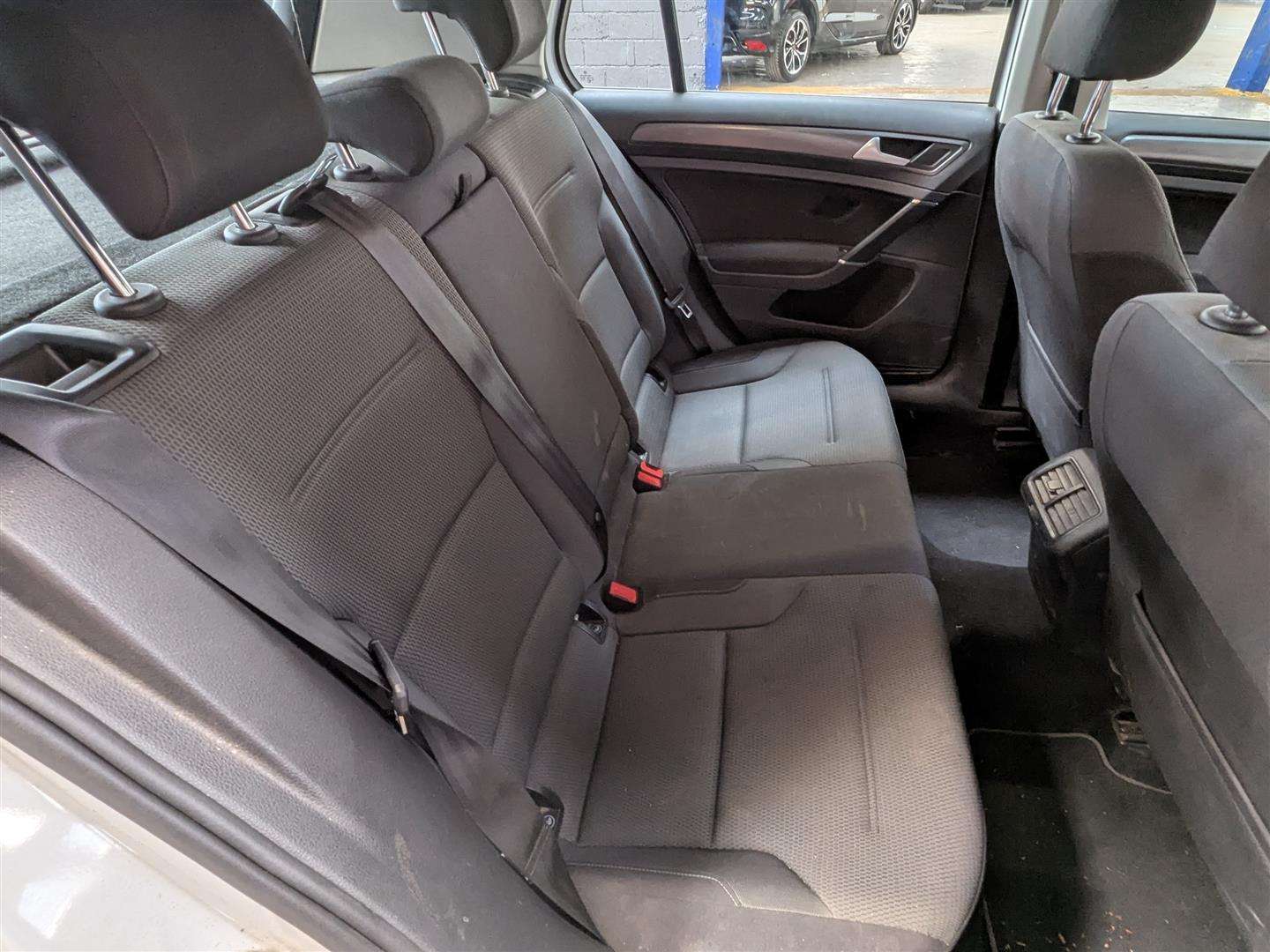 <p>2017 VOLKSWAGEN GOLF SE NAVIGATION TDI BM</p>
