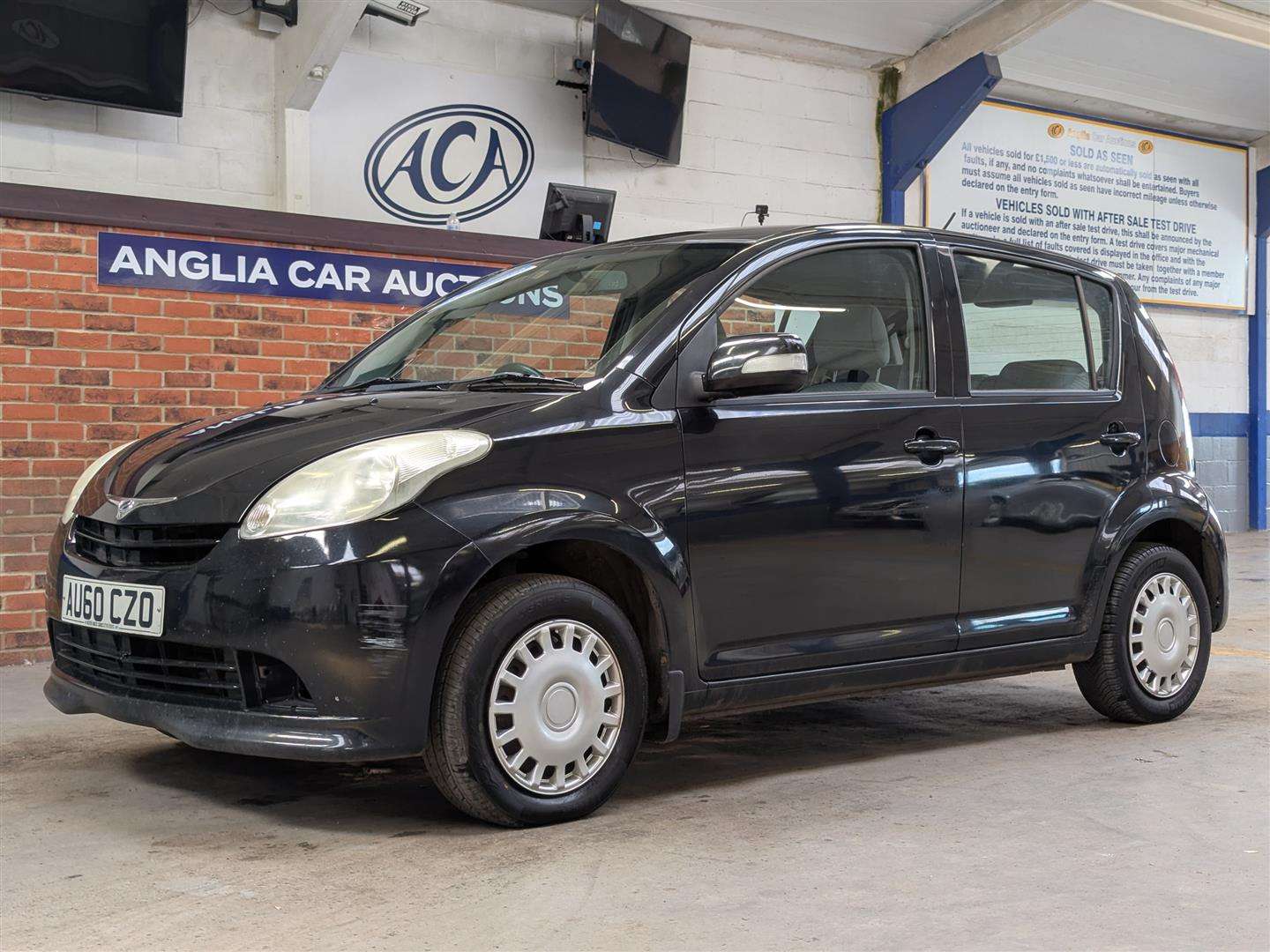 <p>2010 PERODUA MYVI SXI</p>