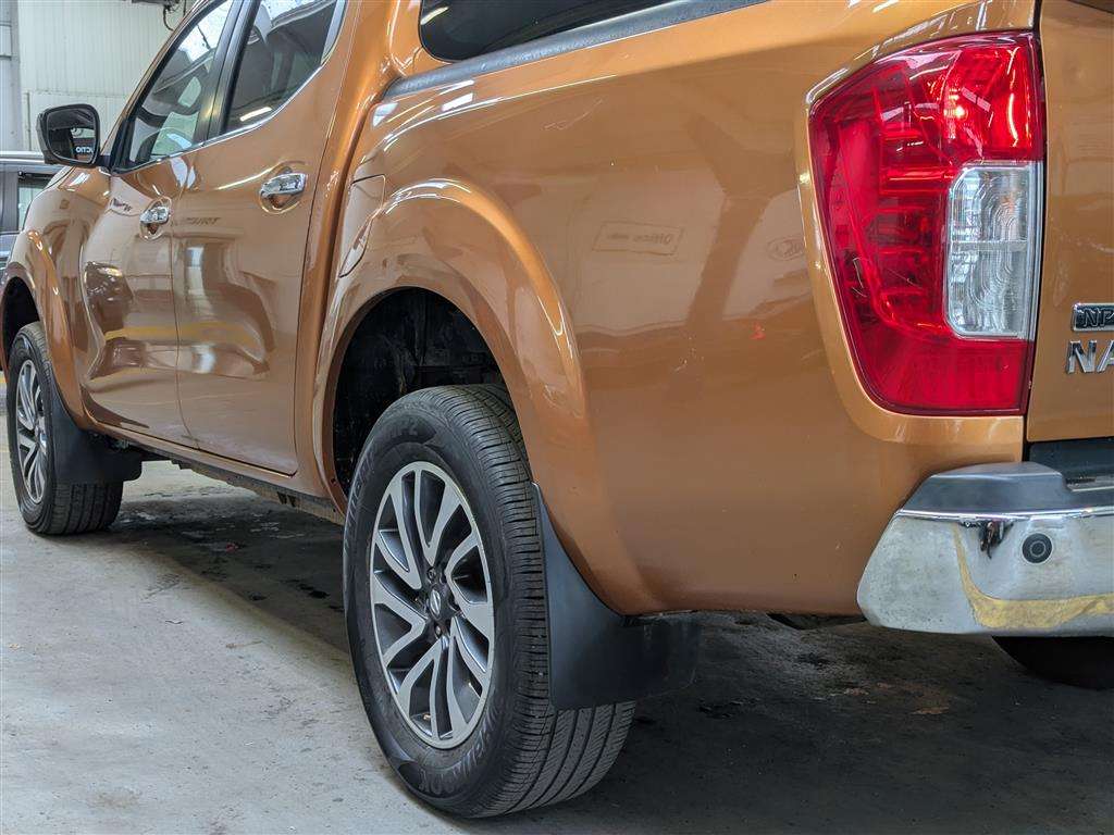 <p>2016 NISSAN NP300 NAVARA TEKNA DCI</p>