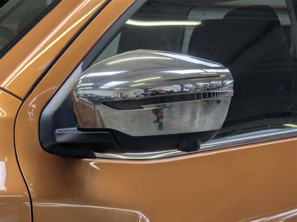 <p>2016 NISSAN NP300 NAVARA TEKNA DCI</p>