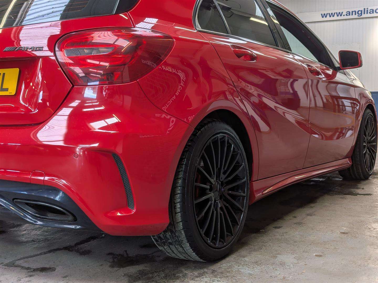 <p>2016 MERCEDES-BENZ A 200 D AMG LINE</p>