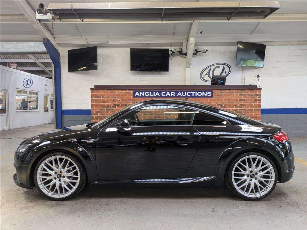 <p>2015 AUDI TT S LINE TDI ULTRA</p>