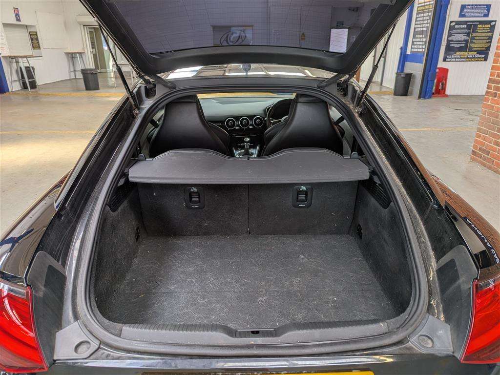<p>2015 AUDI TT S LINE TDI ULTRA</p>