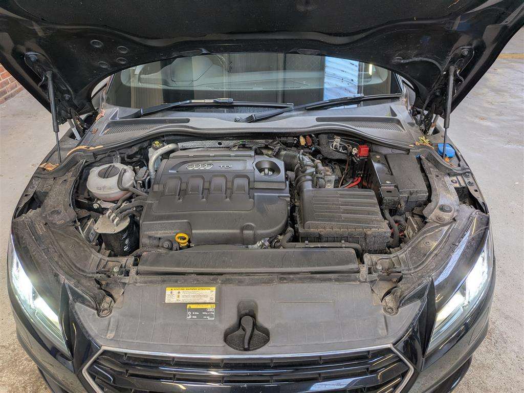 <p>2015 AUDI TT S LINE TDI ULTRA</p>