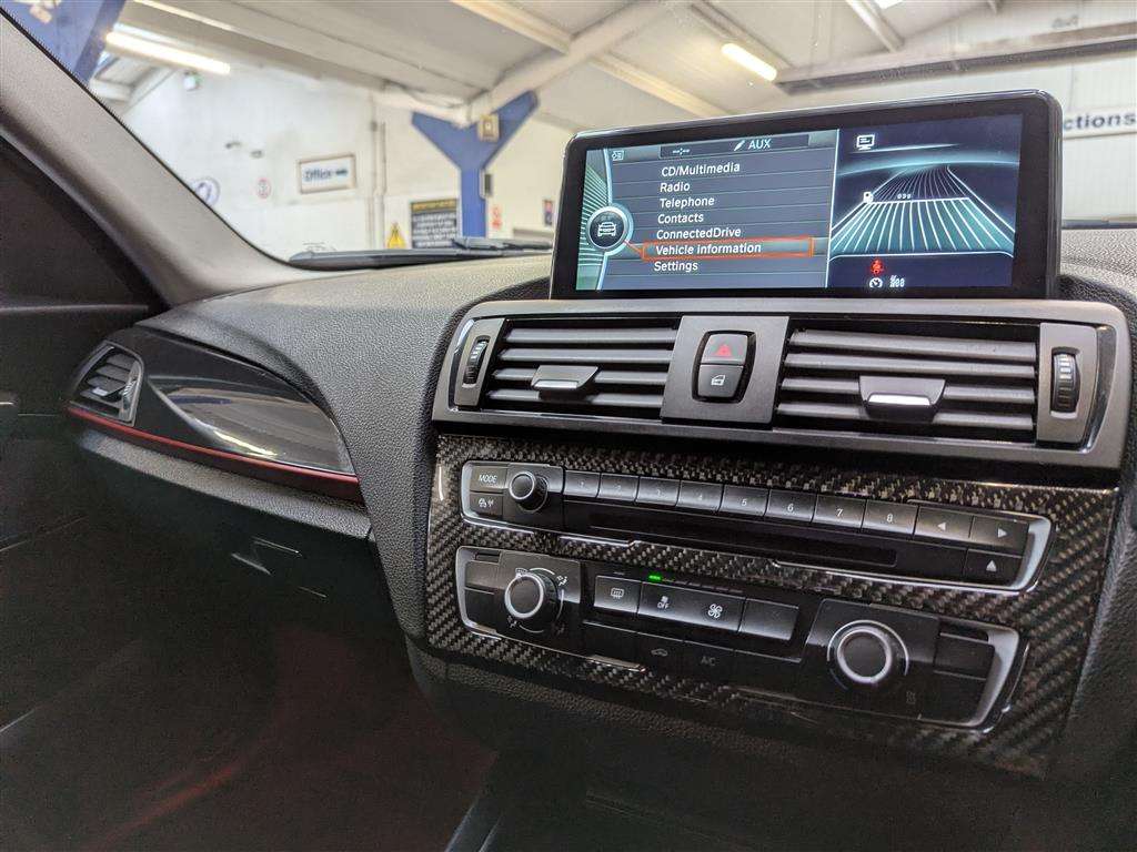 <p>2013 BMW 116I SPORT</p>