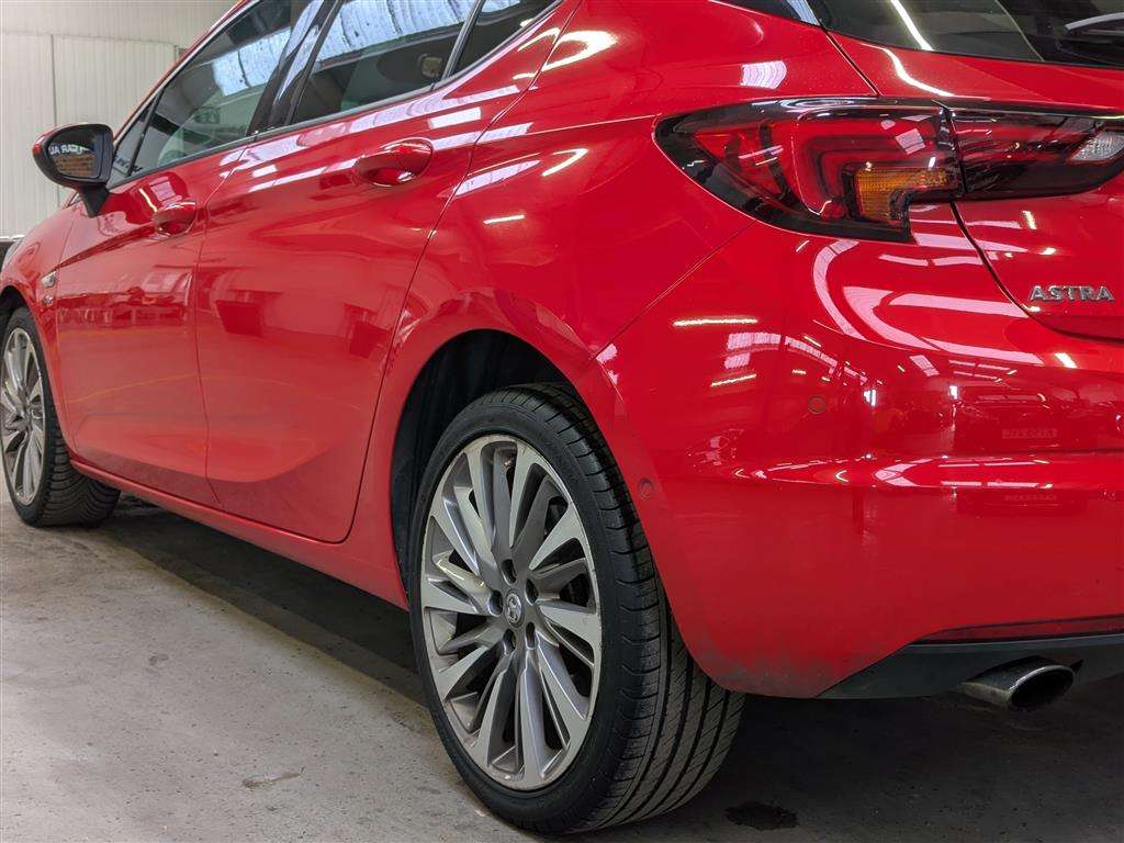 <p>2016 VAUXHALL ASTRA ELITE NAV CDTI BTUR</p>