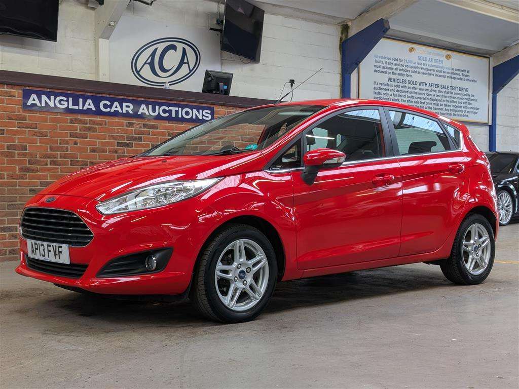 <p>2013 FORD FIESTA ZETEC</p>