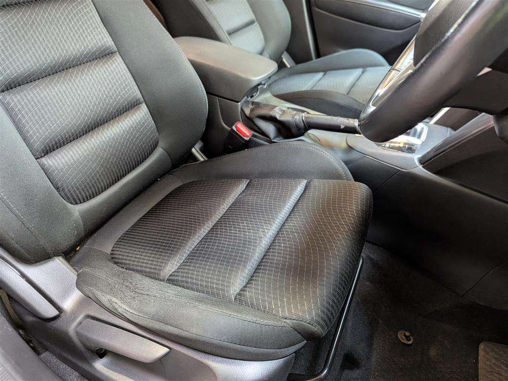 <p>2014 MAZDA CX-5 AUTO</p>