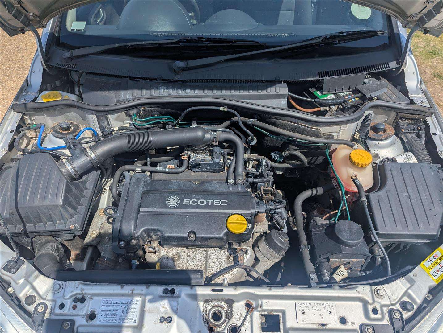 <p>2004 VAUXHALL CORSA SRI 16V</p>