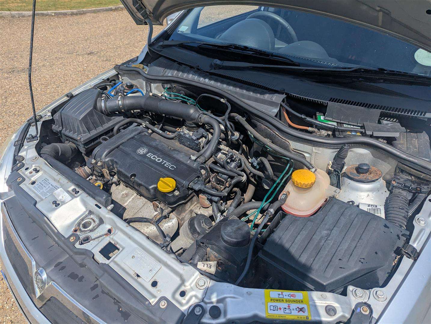<p>2004 VAUXHALL CORSA SRI 16V</p>
