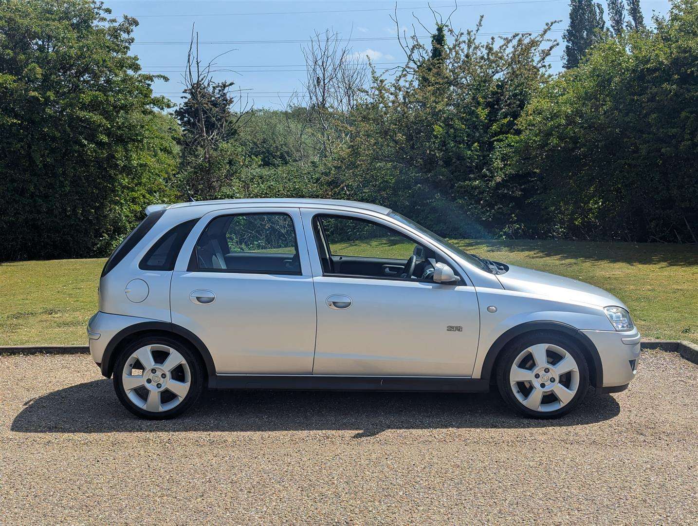 <p>2004 VAUXHALL CORSA SRI 16V</p>