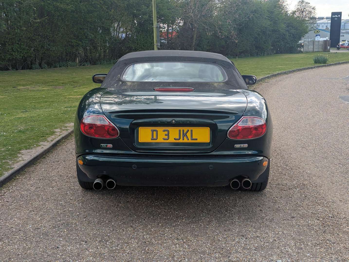 <p>2003 JAGUAR XKR CONVERTIBLE AUTO</p>