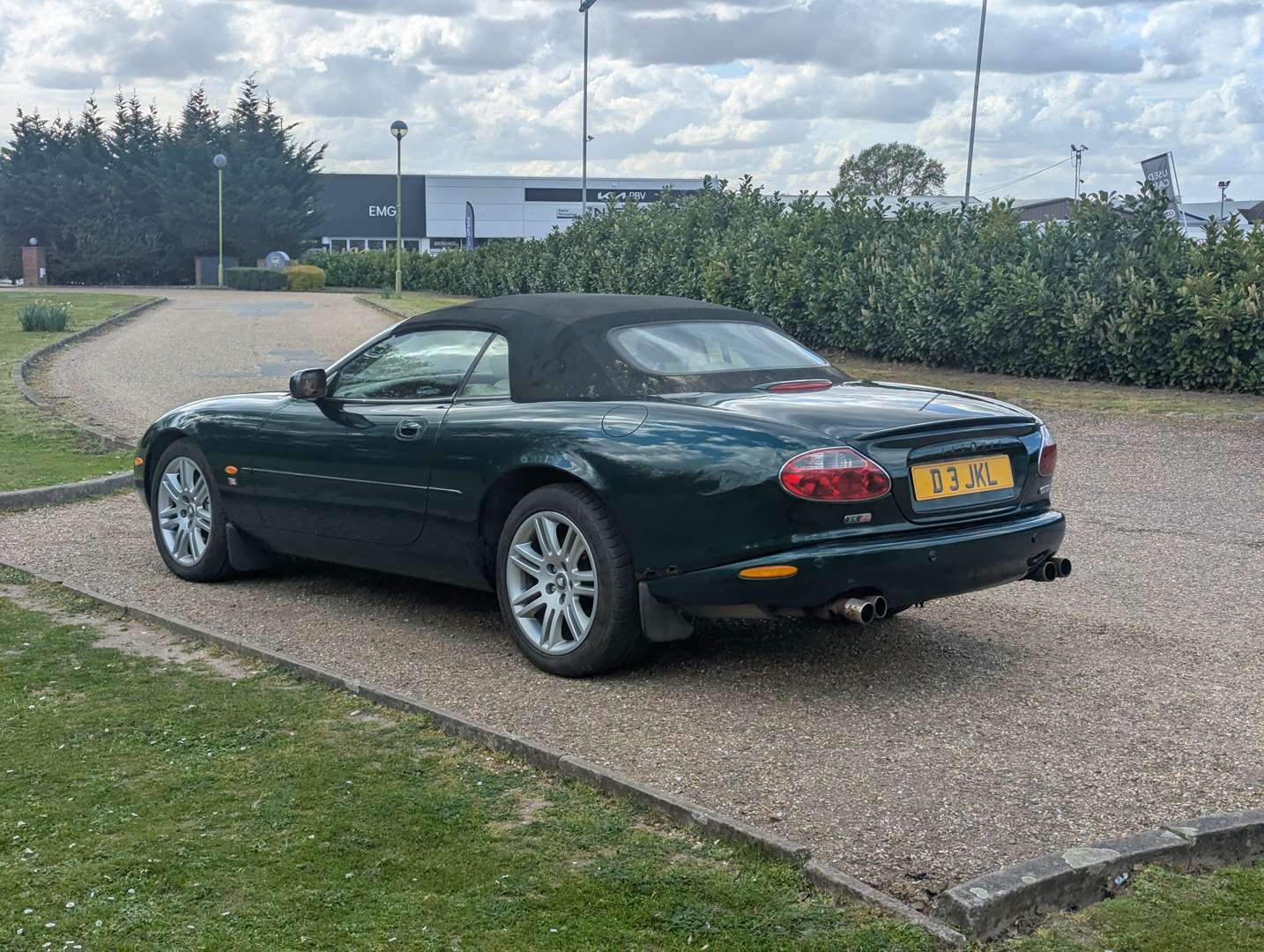 <p>2003 JAGUAR XKR CONVERTIBLE AUTO</p>