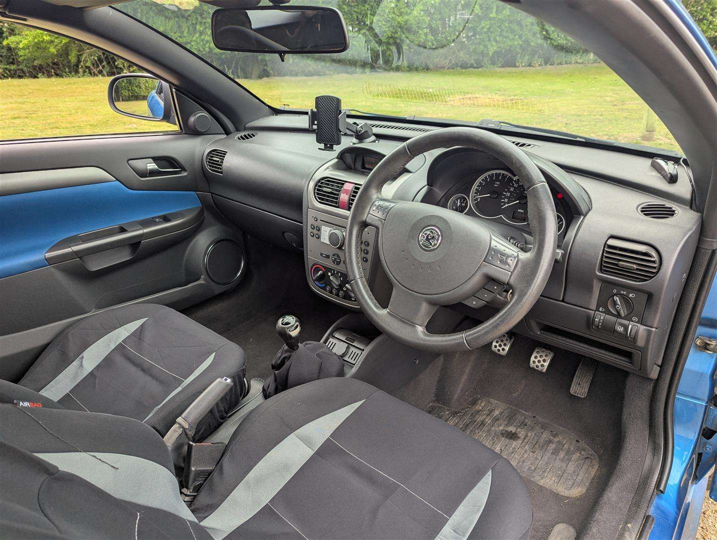 <p>2006 VAUXHALL TIGRA 1.4i</p>