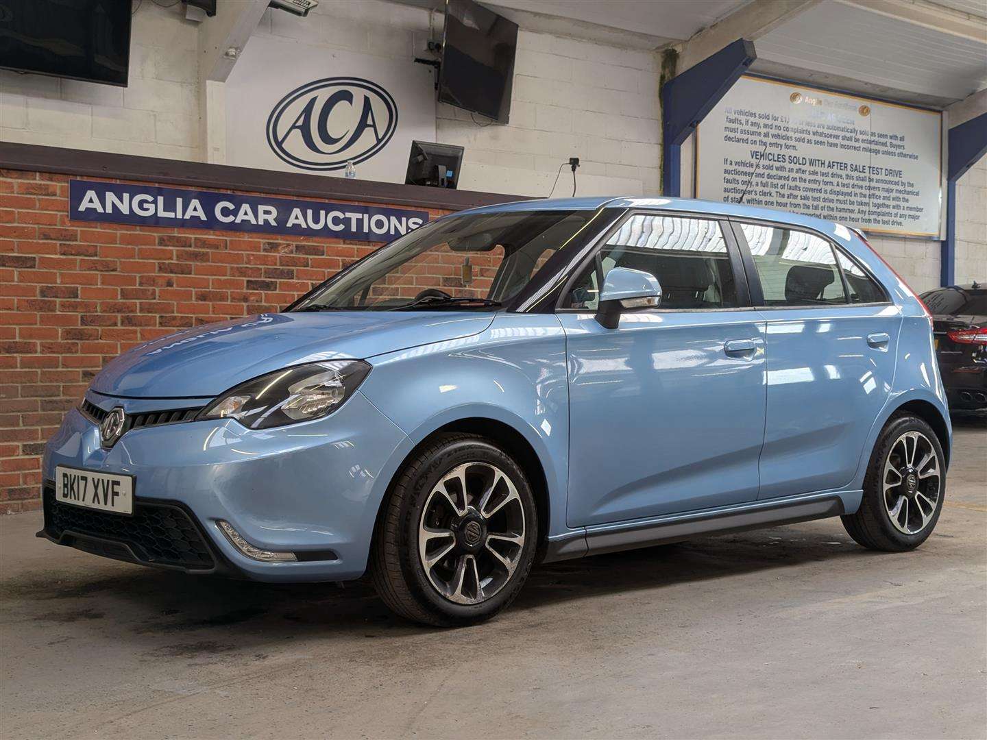 <p>2017 MG 3 STYLE LUX VTI-TECH</p>