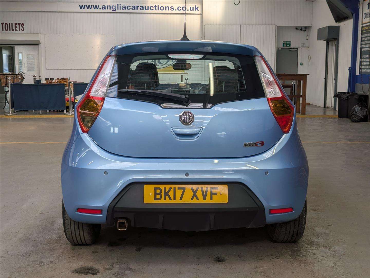 <p>2017 MG 3 STYLE LUX VTI-TECH</p>