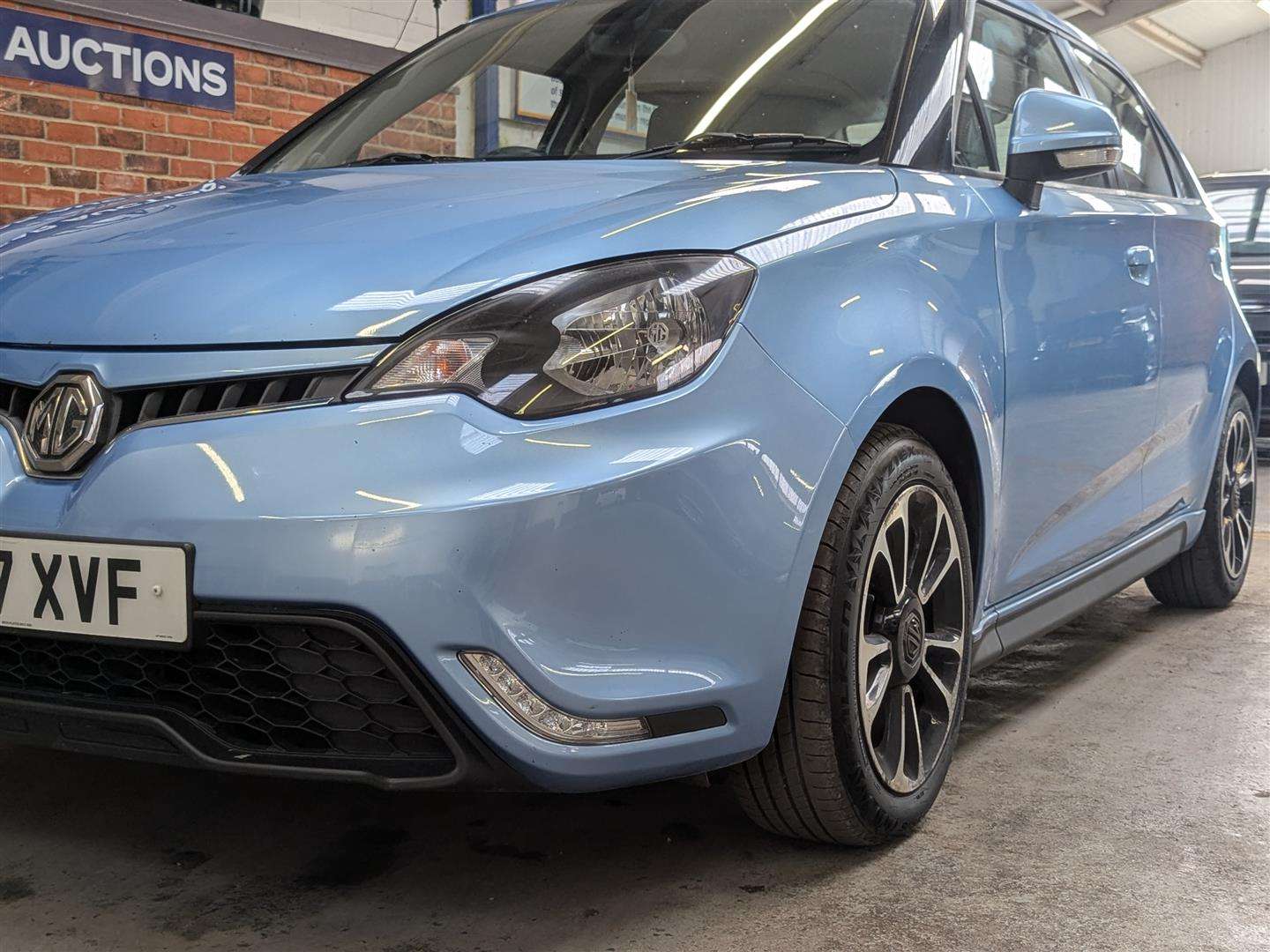<p>2017 MG 3 STYLE LUX VTI-TECH</p>