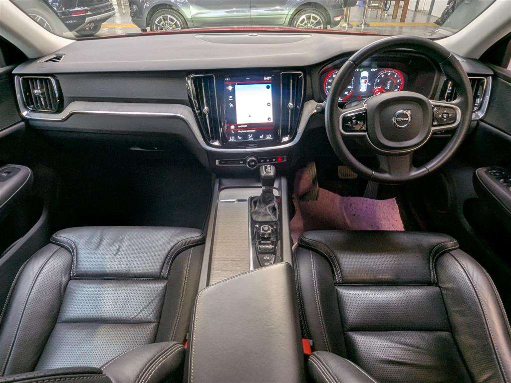 <p>2020 VOLVO S60 INSCRIPTION + T5 AUTO</p>