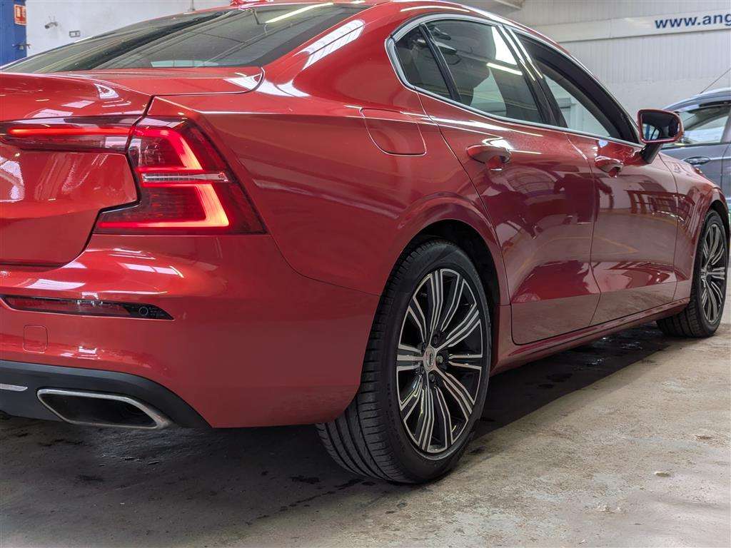 <p>2020 VOLVO S60 INSCRIPTION + T5 AUTO</p>