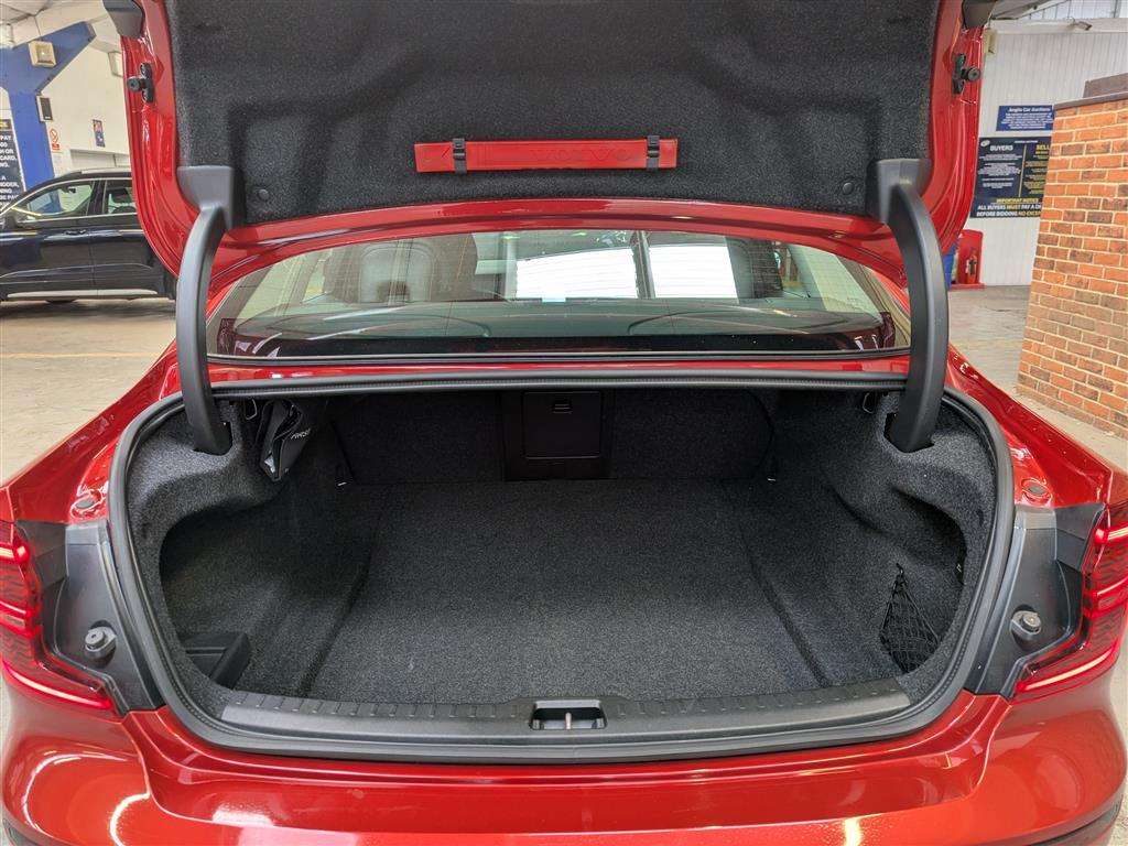 <p>2020 VOLVO S60 INSCRIPTION + T5 AUTO</p>