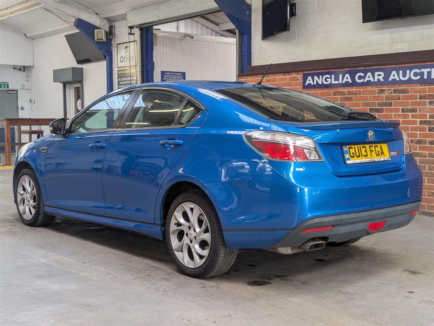 <p>2013 MG 6 S GT TURBO</p>