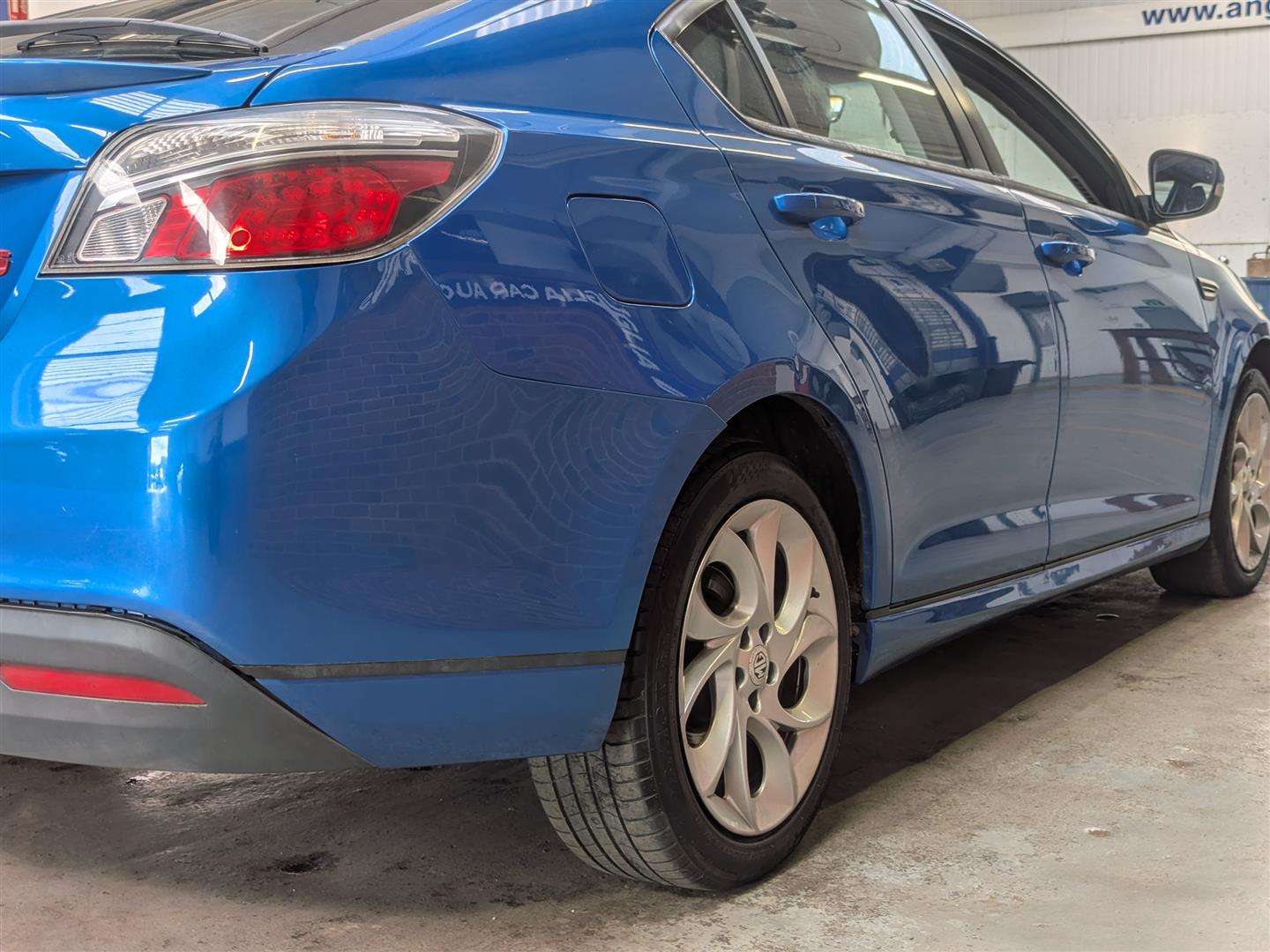 <p>2013 MG 6 S GT TURBO</p>