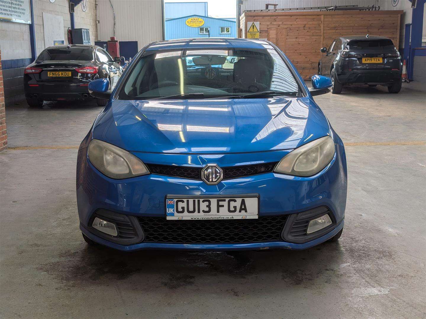<p>2013 MG 6 S GT TURBO</p>