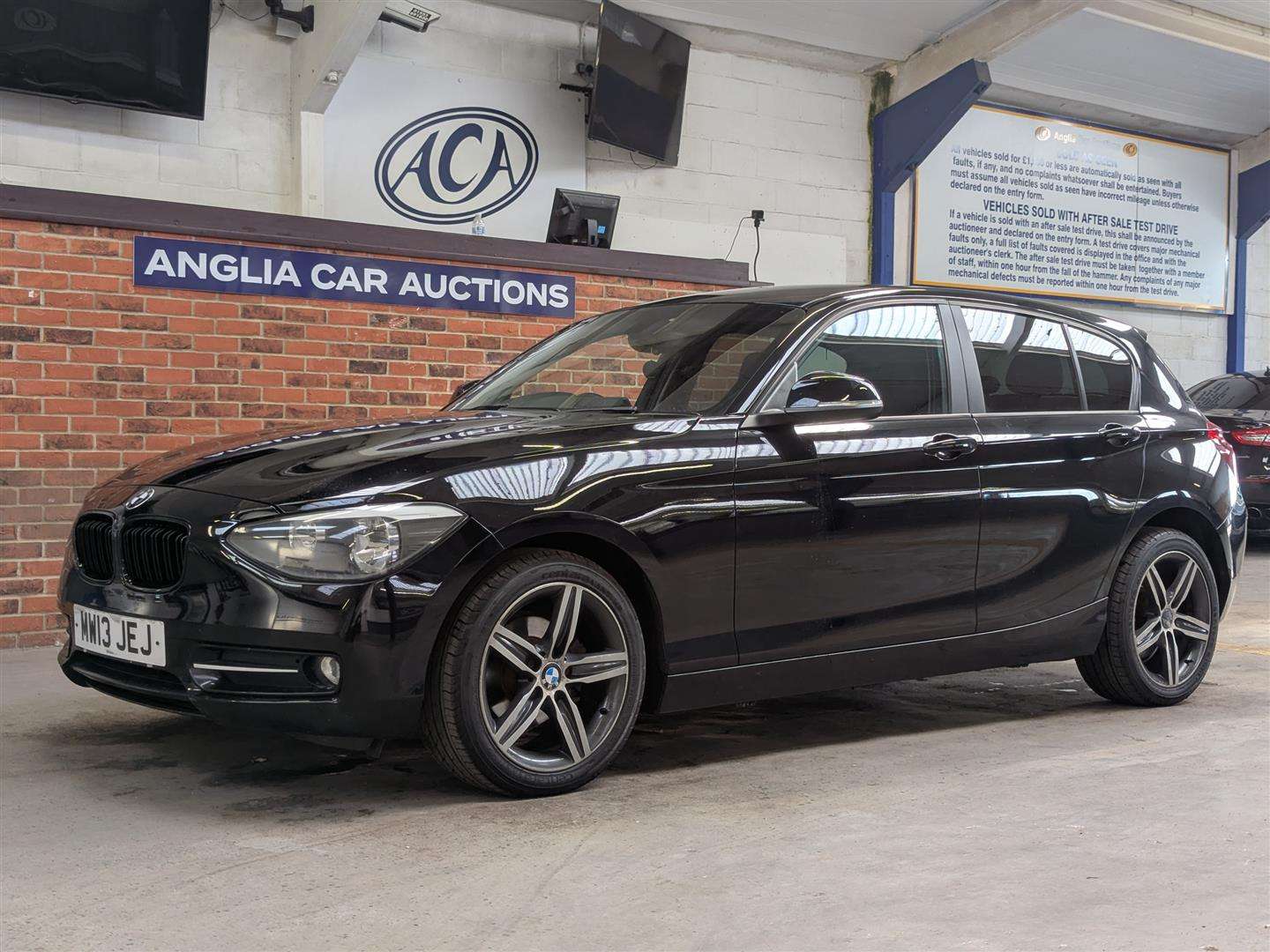 <p>2013 BMW 114I SPORT</p>
