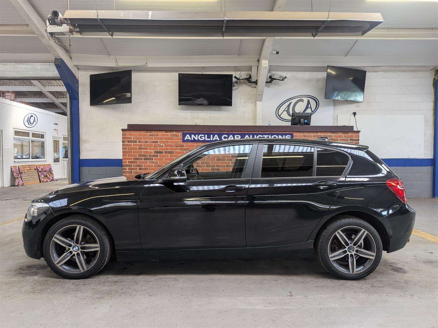 <p>2013 BMW 114I SPORT</p>