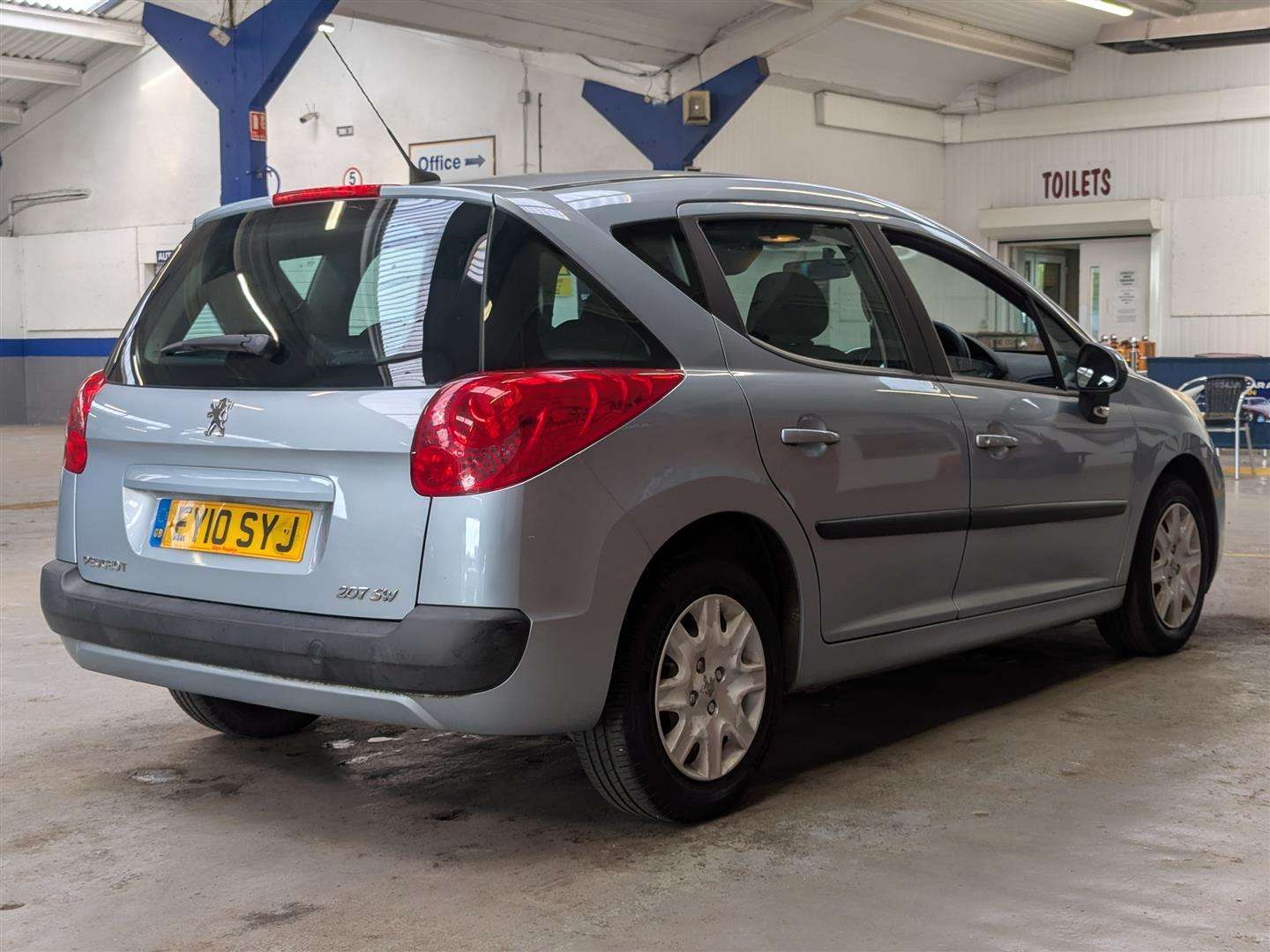 <p>2010 PEUGEOT 207 S SW</p>