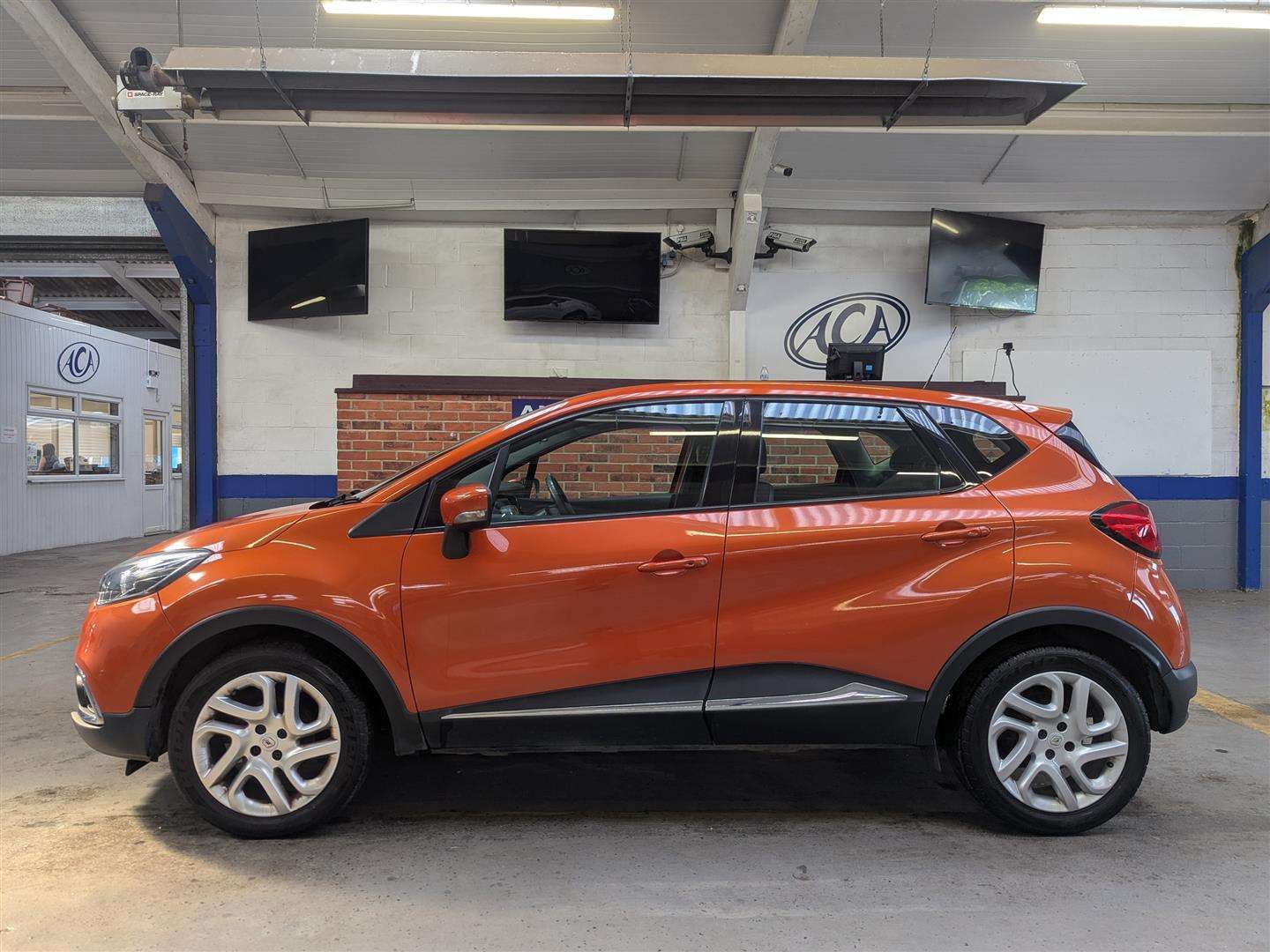 <p>2013 RENAULT CAPTUR D-QUE M-NAV NRG TC</p>