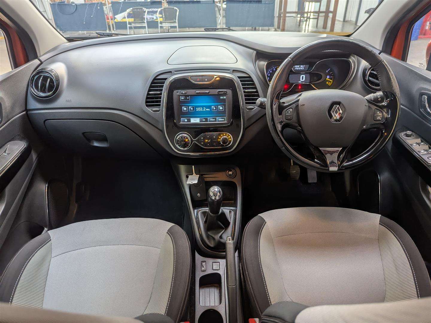 <p>2013 RENAULT CAPTUR D-QUE M-NAV NRG TC</p>