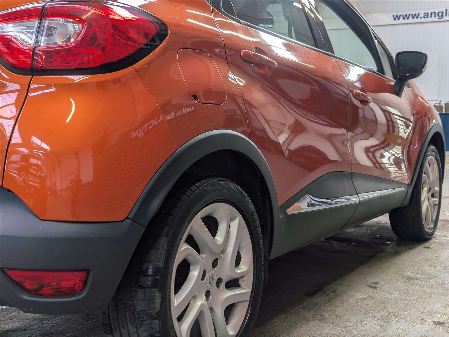 <p>2013 RENAULT CAPTUR D-QUE M-NAV NRG TC</p>