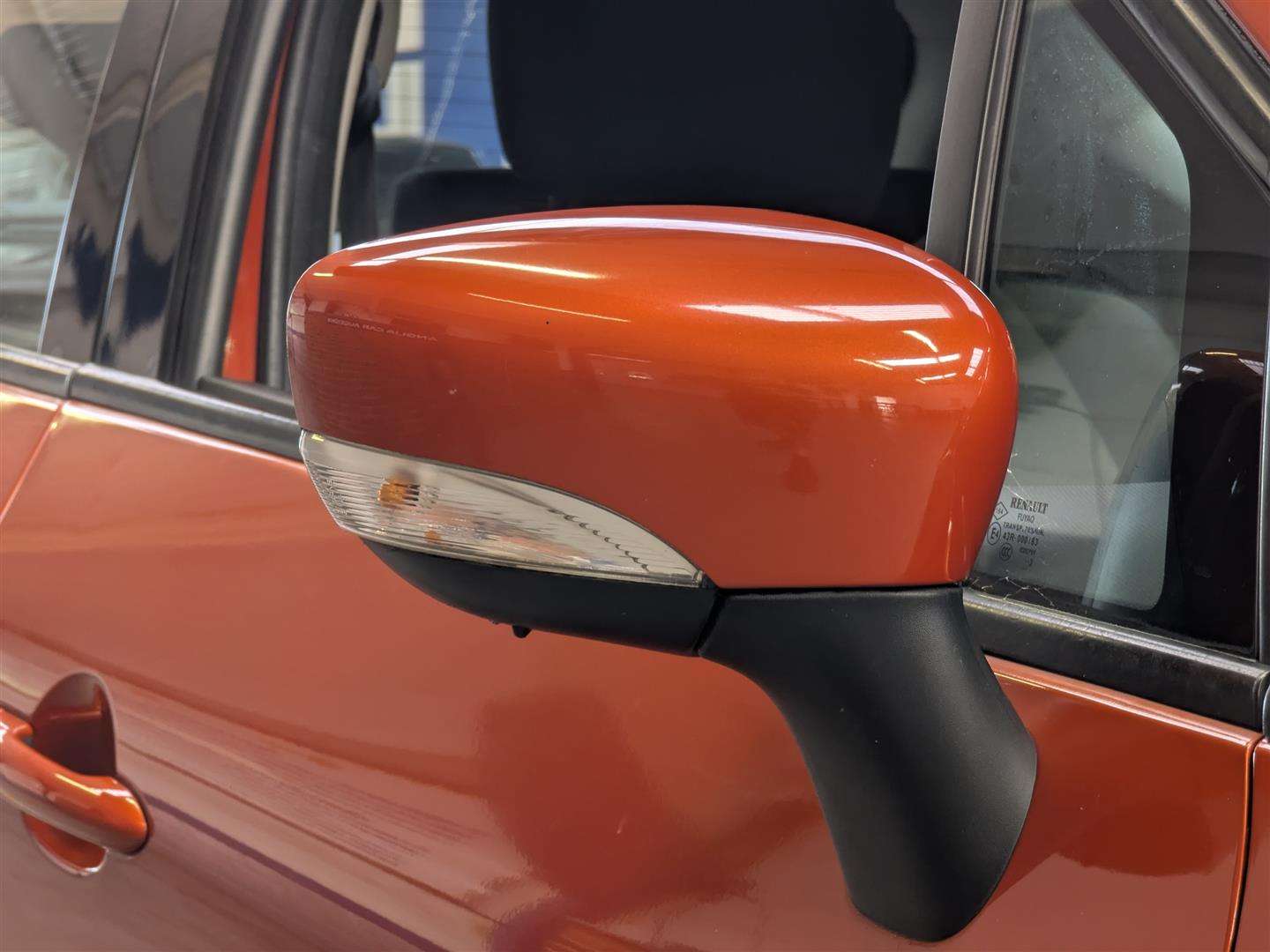 <p>2013 RENAULT CAPTUR D-QUE M-NAV NRG TC</p>