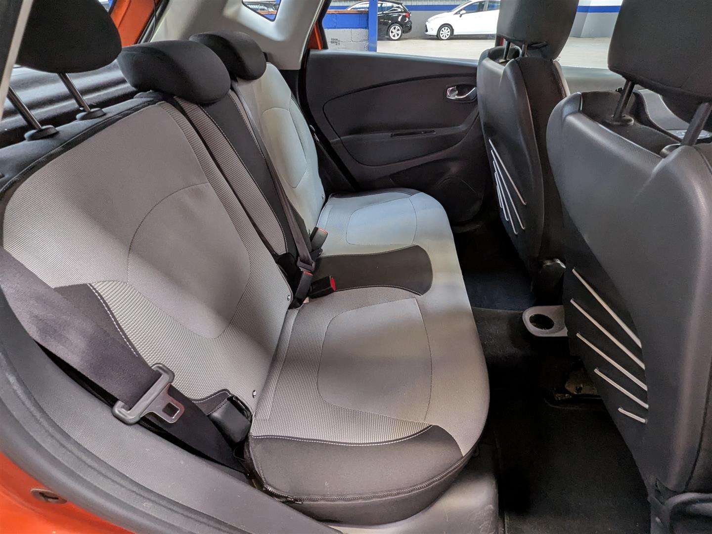 <p>2013 RENAULT CAPTUR D-QUE M-NAV NRG TC</p>