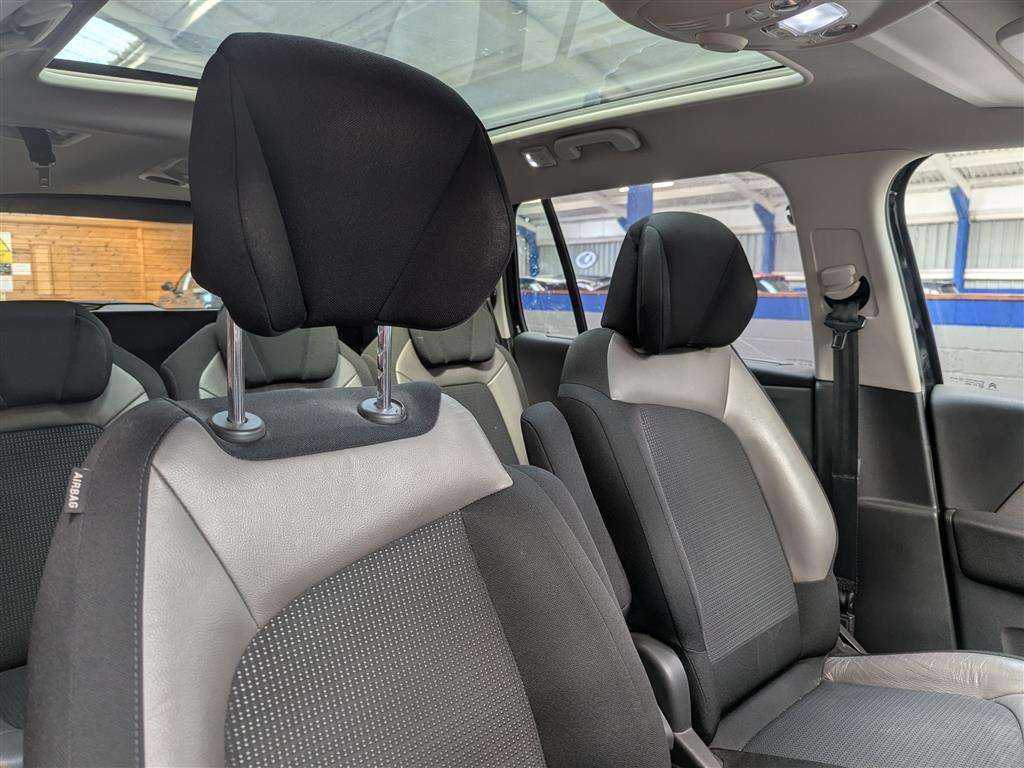 <p>2015 CITROEN C4 GR PICASSO EXCL + BLUE</p>