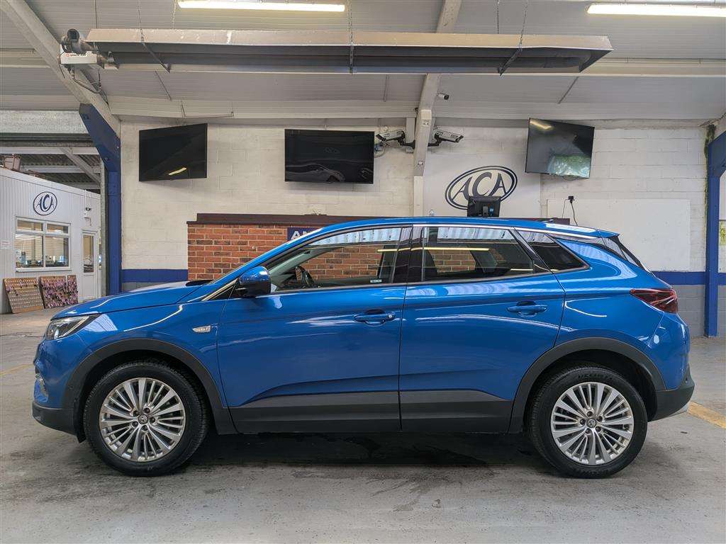 <p>2020 VAUXHALL GRANDLAND X BUSINSS ED NA</p>
