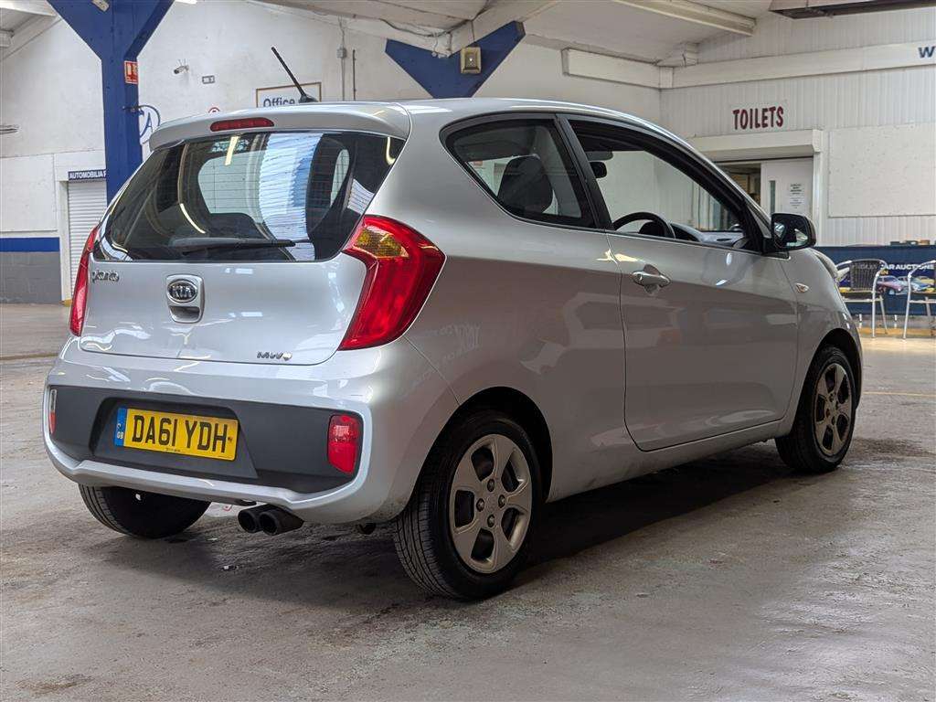 <p>2012 KIA PICANTO 1</p>