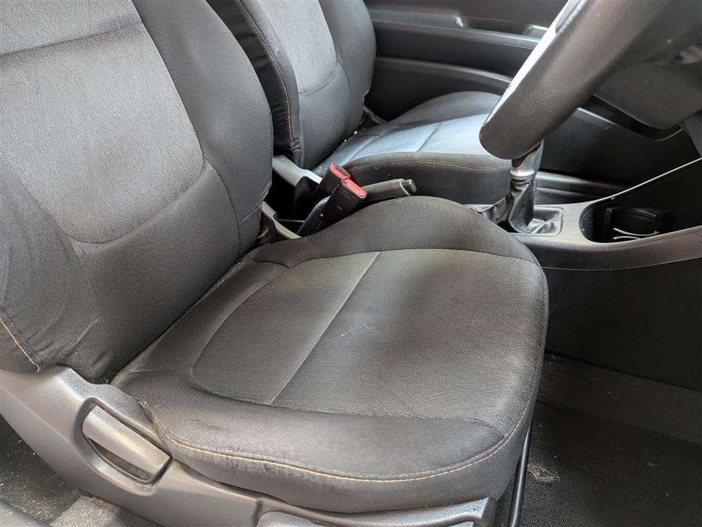 <p>2012 KIA PICANTO 1</p>
