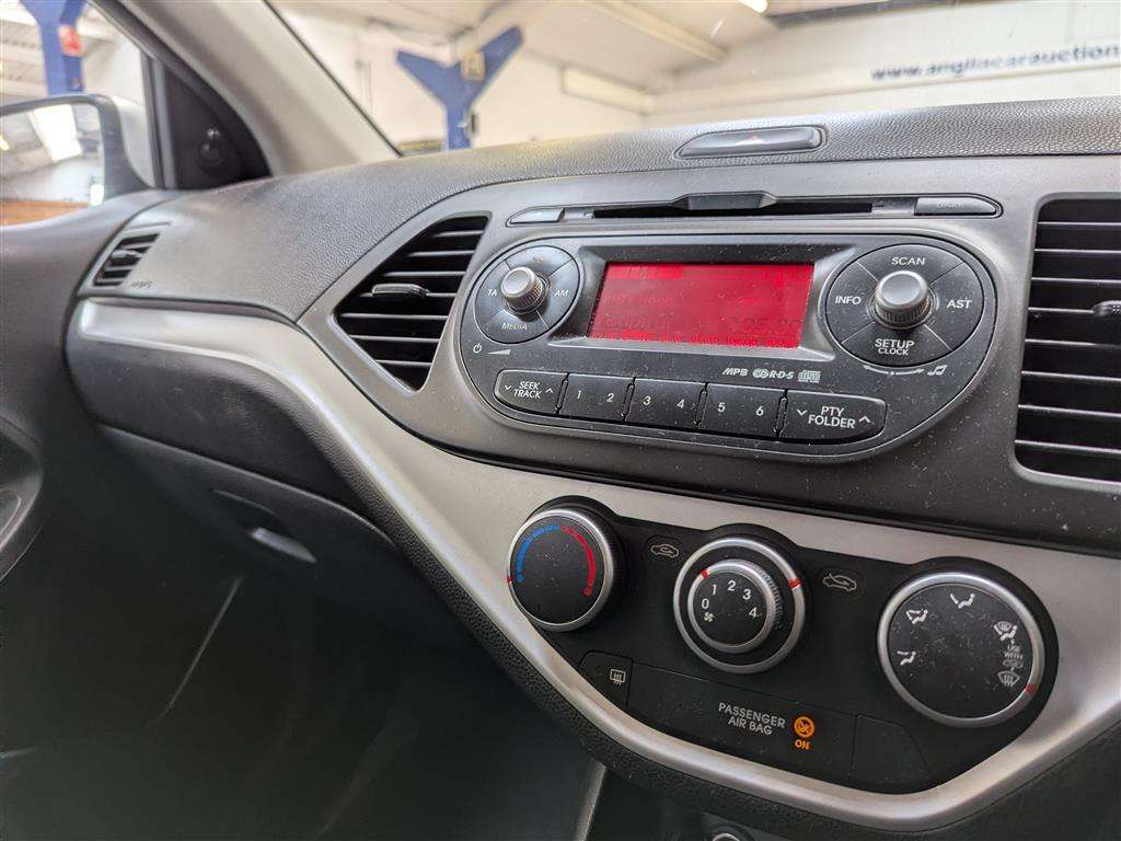 <p>2012 KIA PICANTO 1</p>