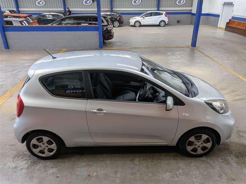 <p>2012 KIA PICANTO 1</p>