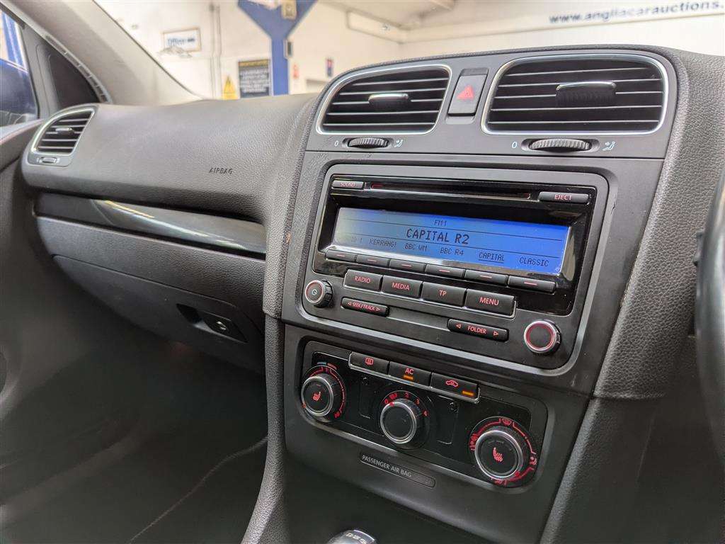 <p>2012 VOLKSWAGEN GOLF MATCH TDI DSG</p>