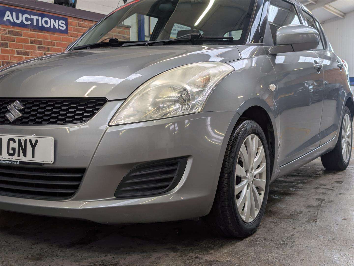 <p>2011 SUZUKI SWIFT SZ3</p>