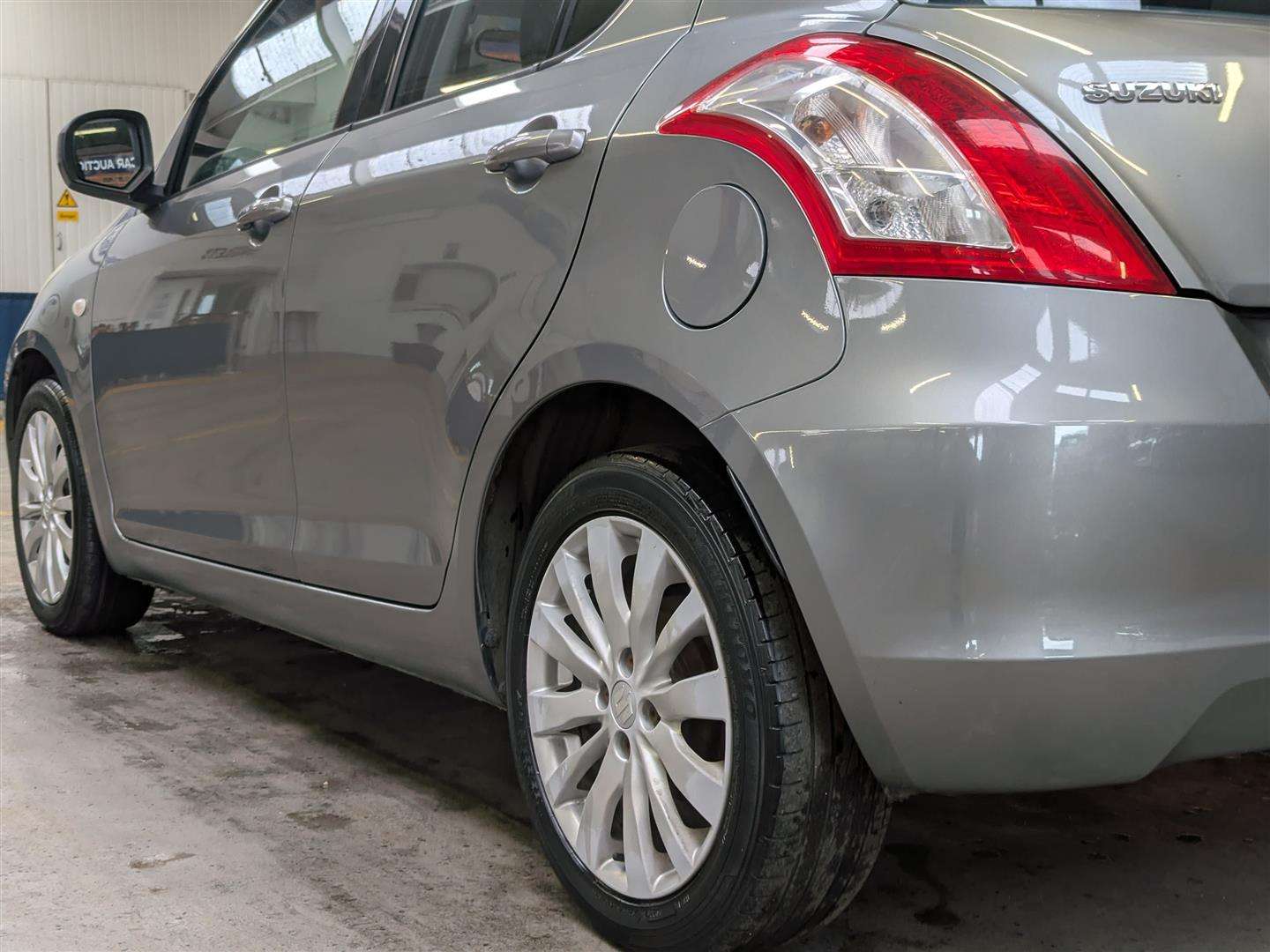 <p>2011 SUZUKI SWIFT SZ3</p>