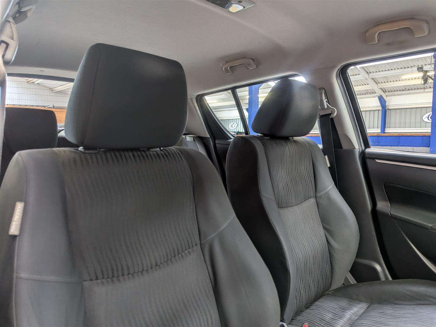 <p>2011 SUZUKI SWIFT SZ3</p>